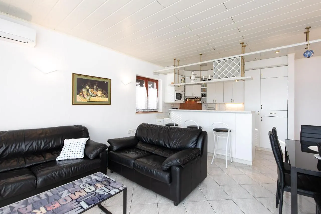 Vukas Apartment Baska