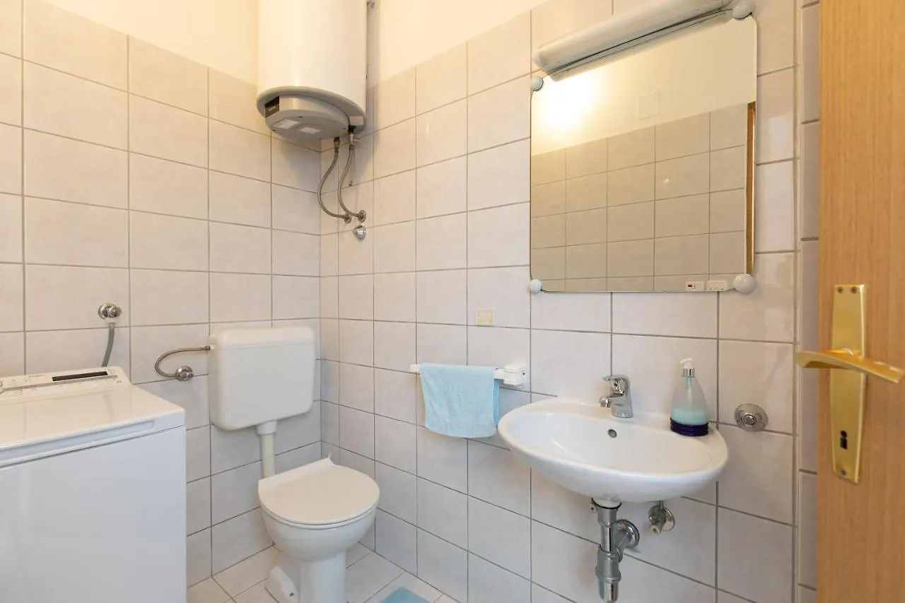 Vukas Apartment Baska
