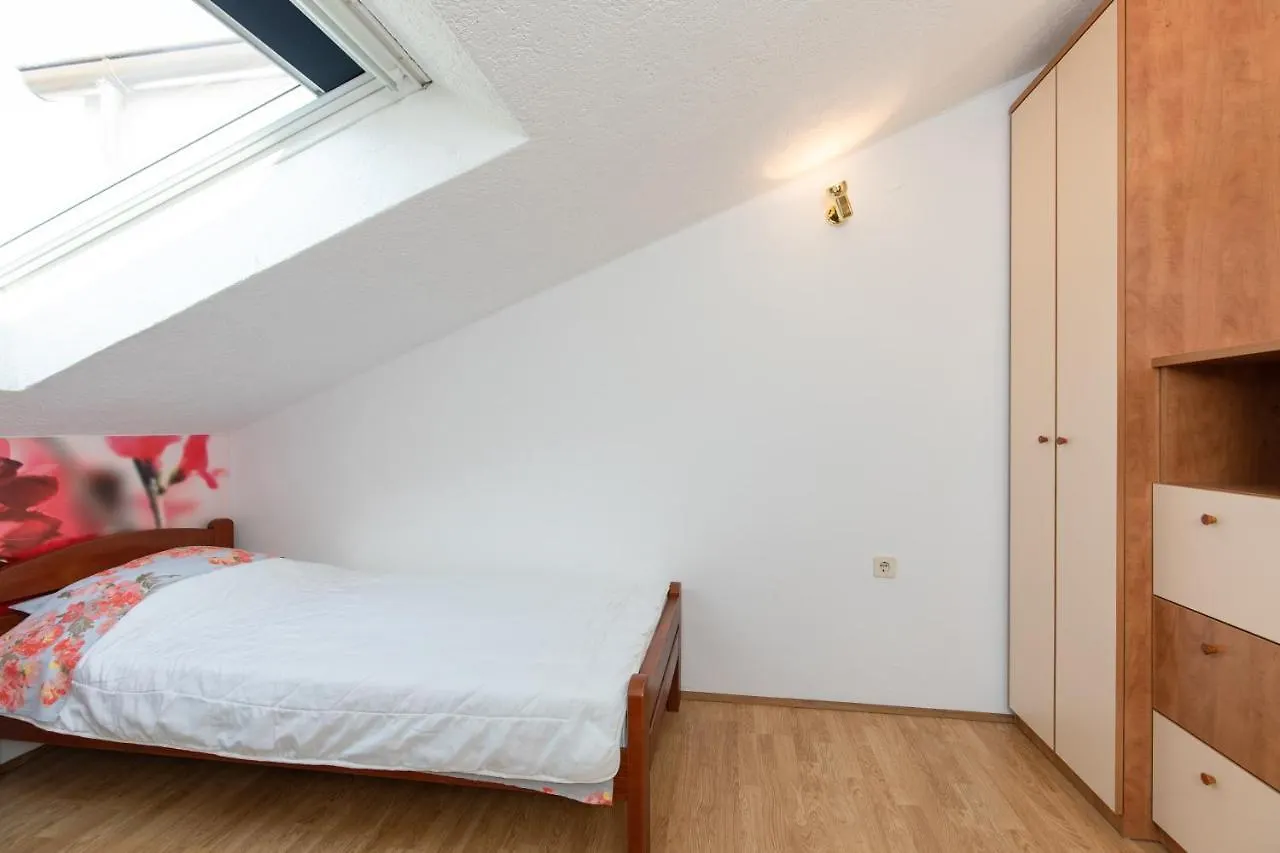 Vukas Apartment Baska